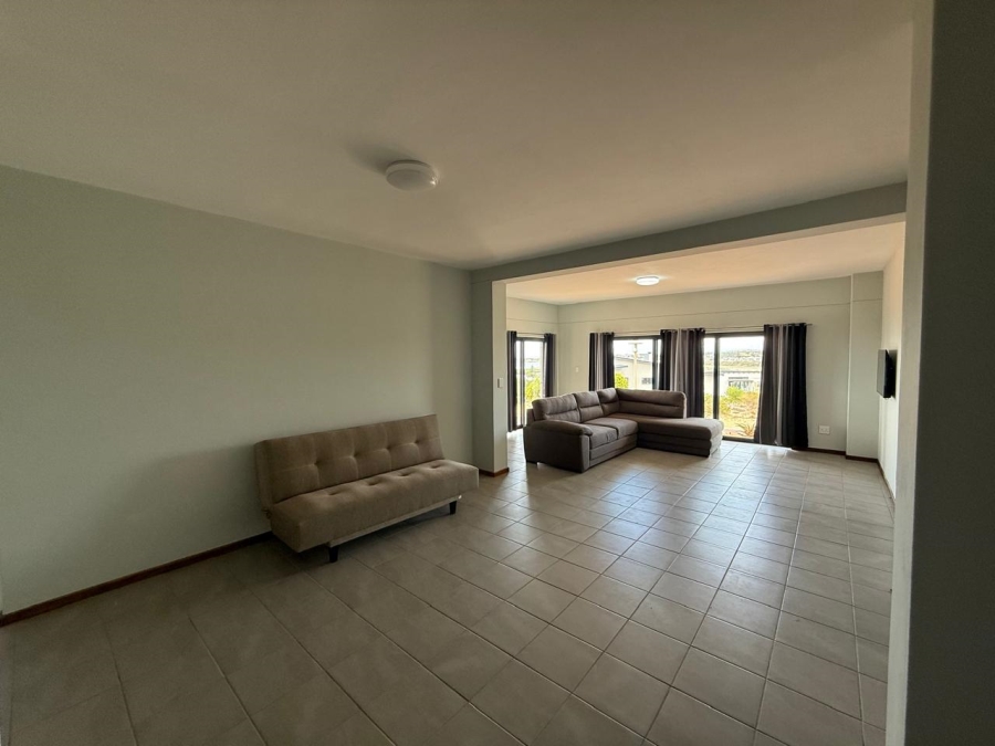 5 Bedroom Property for Sale in Stilbaai Oos Western Cape
